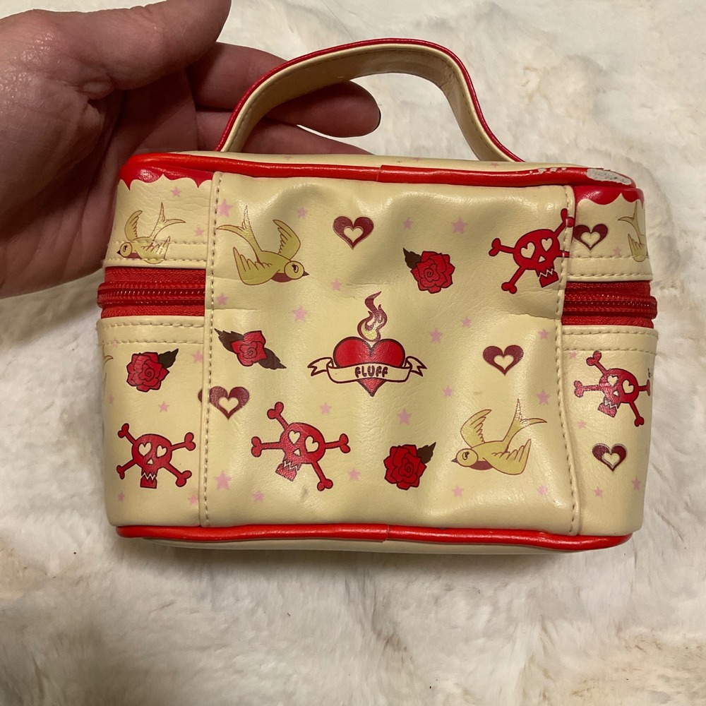 Fluff Makeup Case Vintage Red Hot Pinup Doll Retro RockabillyCream Red Cosmetic